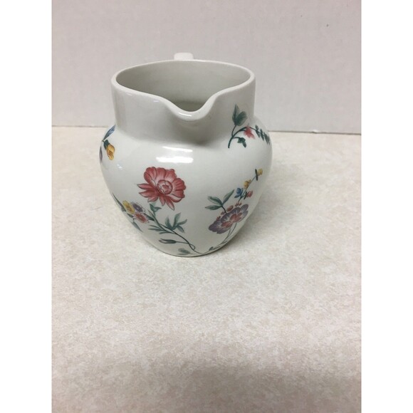 Laura Ashley Chinese Silk Creamer and Covered Sugar Set Made In England. - Picture 3 of 10